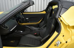 Alfa Romeo 4C Spider 2015 года  (UK)